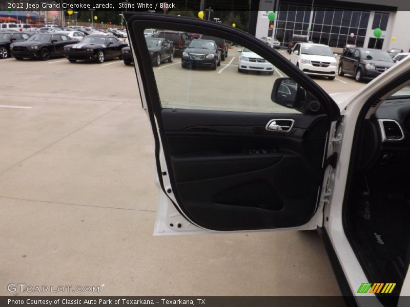 Stone White / Black 2012 Jeep Grand Cherokee Laredo