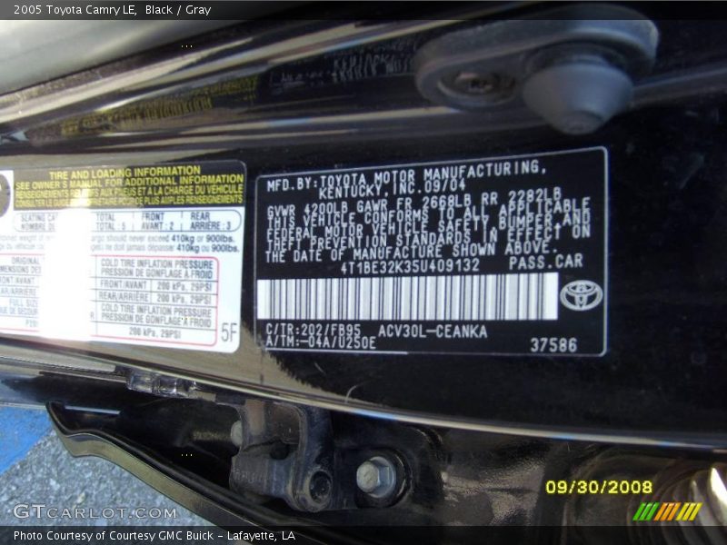 Black / Gray 2005 Toyota Camry LE