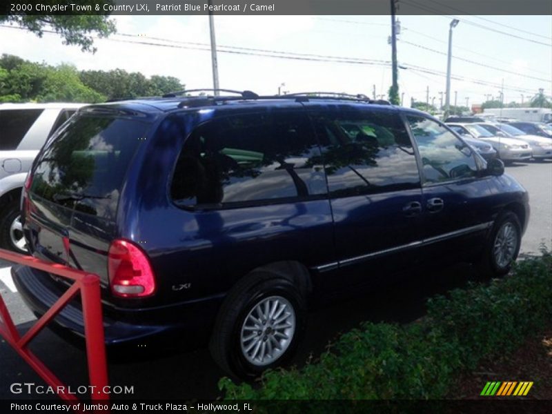 Patriot Blue Pearlcoat / Camel 2000 Chrysler Town & Country LXi