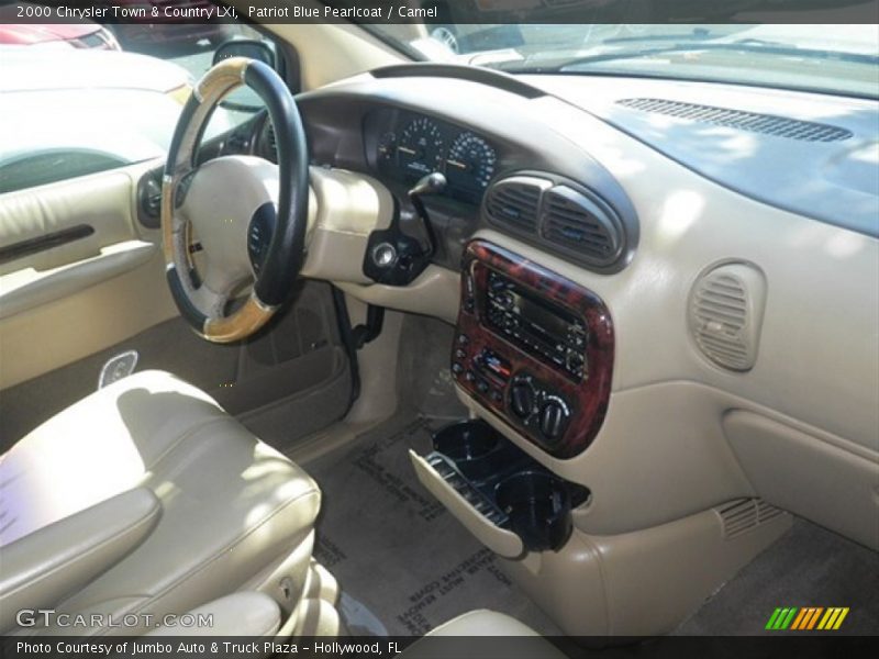 Patriot Blue Pearlcoat / Camel 2000 Chrysler Town & Country LXi
