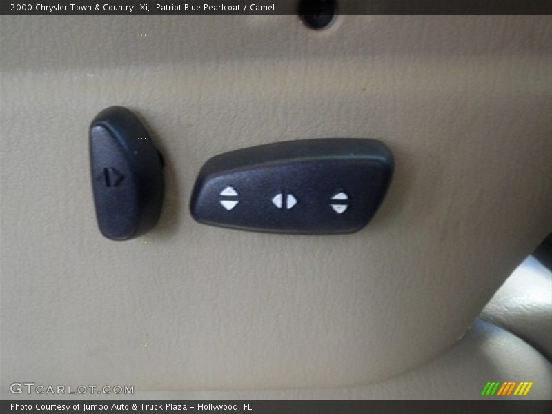 Patriot Blue Pearlcoat / Camel 2000 Chrysler Town & Country LXi