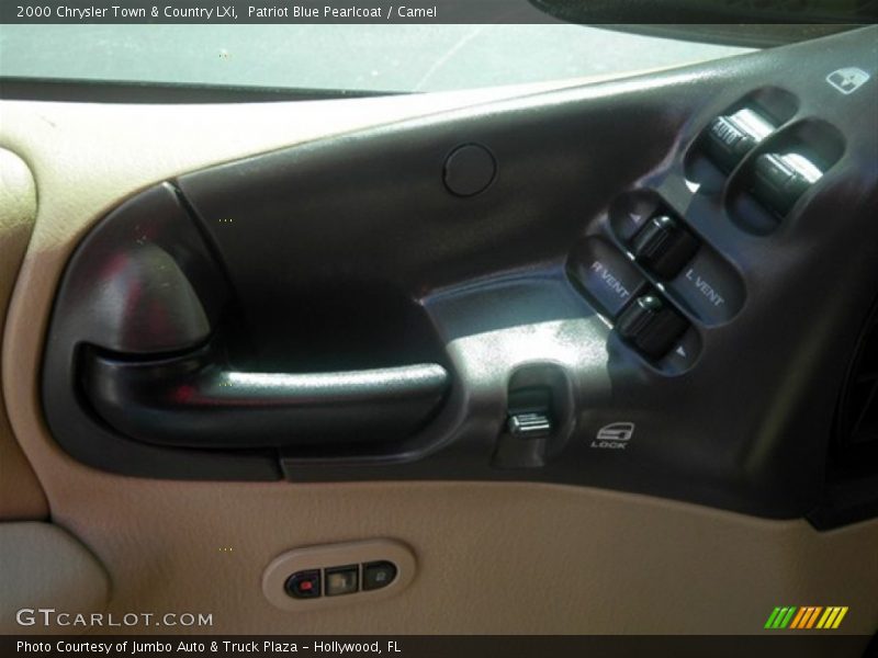 Patriot Blue Pearlcoat / Camel 2000 Chrysler Town & Country LXi