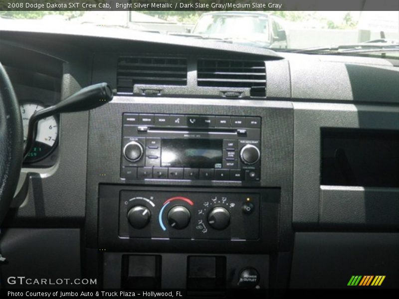 Bright Silver Metallic / Dark Slate Gray/Medium Slate Gray 2008 Dodge Dakota SXT Crew Cab