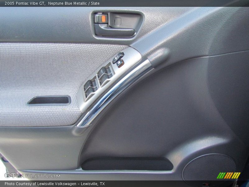 Door Panel of 2005 Vibe GT