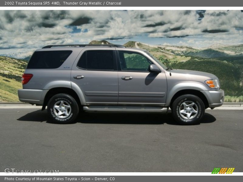 Thunder Gray Metallic / Charcoal 2002 Toyota Sequoia SR5 4WD