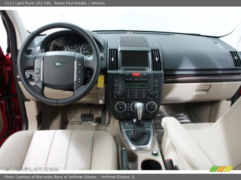 Rimini Red Metallic / Almond 2011 Land Rover LR2 HSE