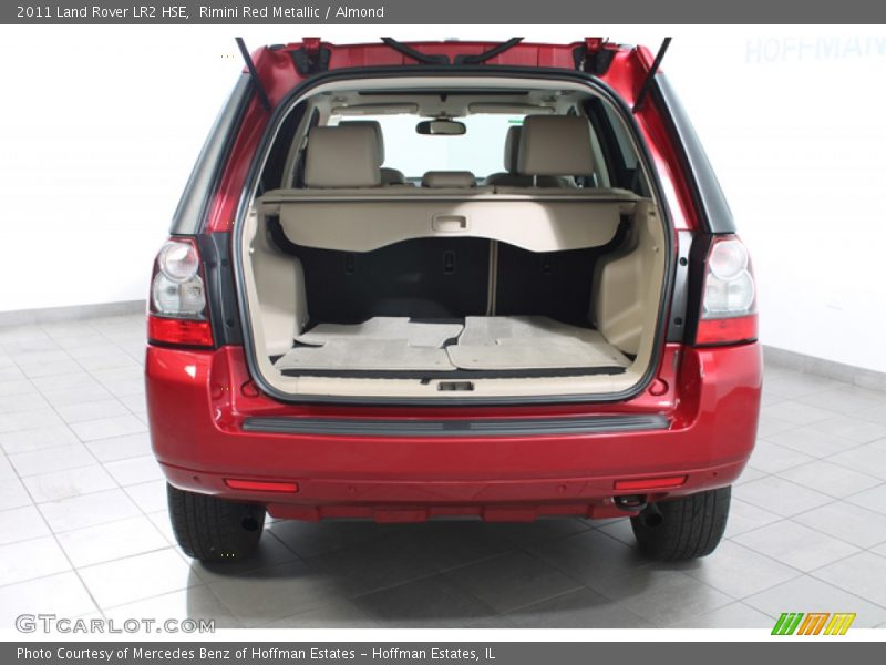 Rimini Red Metallic / Almond 2011 Land Rover LR2 HSE