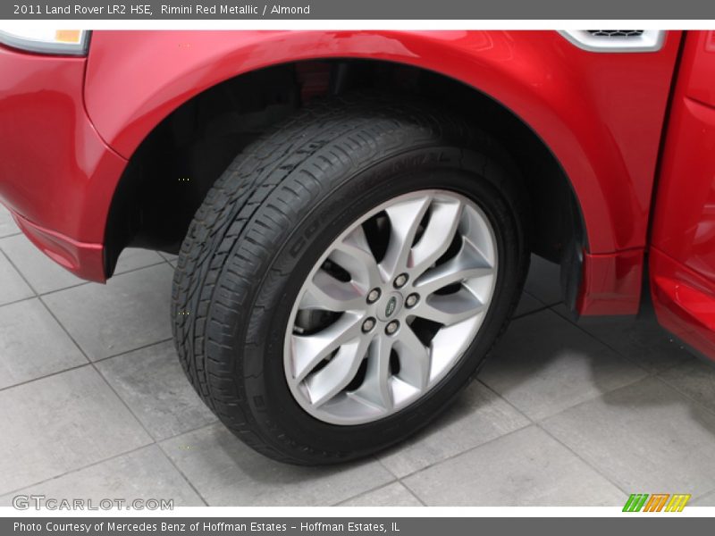 Rimini Red Metallic / Almond 2011 Land Rover LR2 HSE