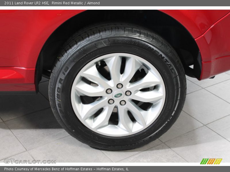 Rimini Red Metallic / Almond 2011 Land Rover LR2 HSE