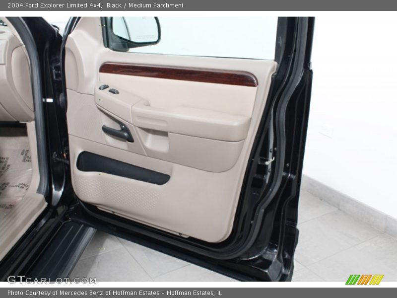 Black / Medium Parchment 2004 Ford Explorer Limited 4x4