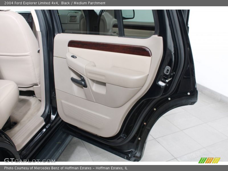 Black / Medium Parchment 2004 Ford Explorer Limited 4x4