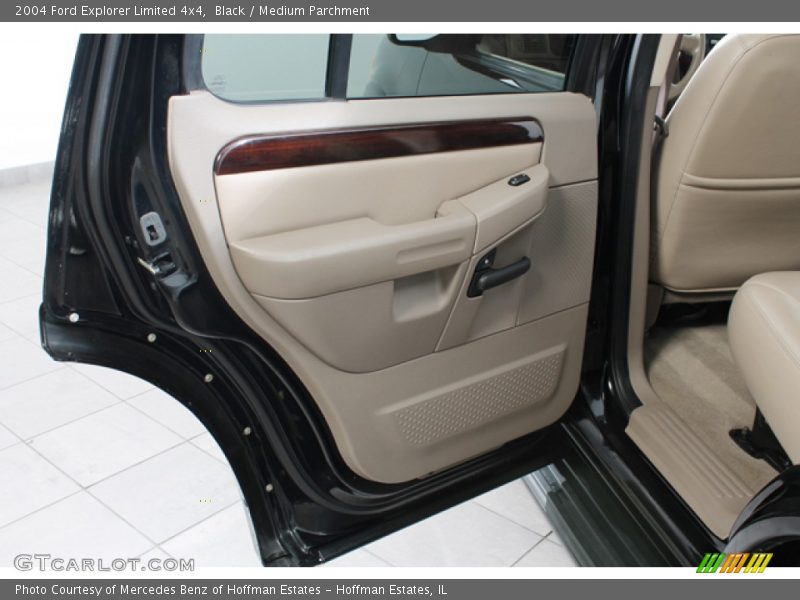 Black / Medium Parchment 2004 Ford Explorer Limited 4x4