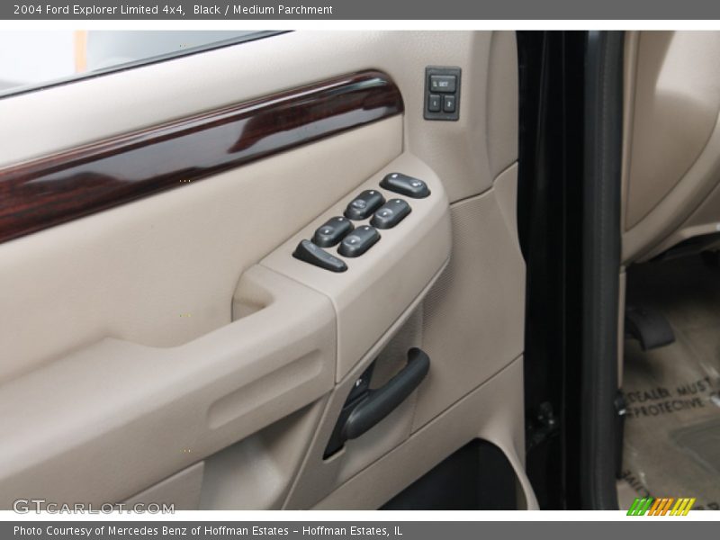 Black / Medium Parchment 2004 Ford Explorer Limited 4x4