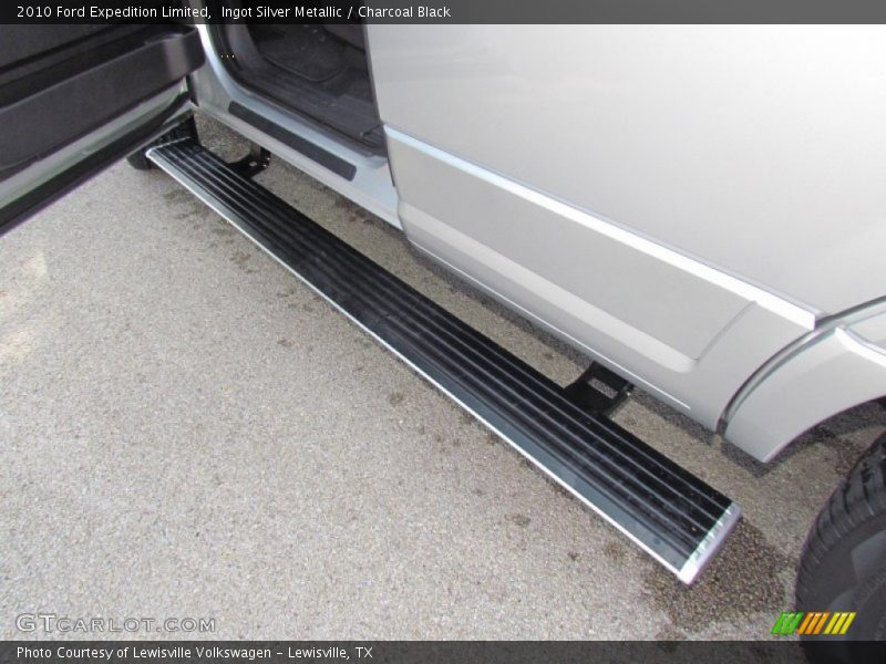 Ingot Silver Metallic / Charcoal Black 2010 Ford Expedition Limited