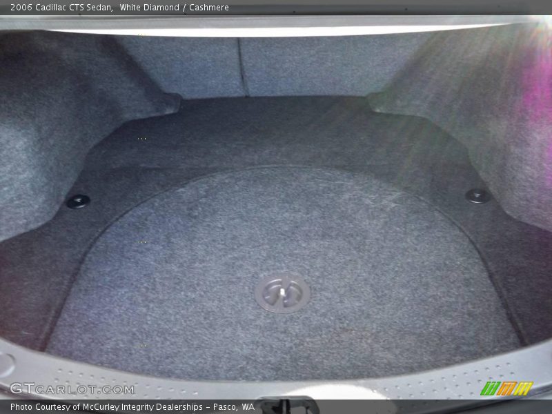 White Diamond / Cashmere 2006 Cadillac CTS Sedan