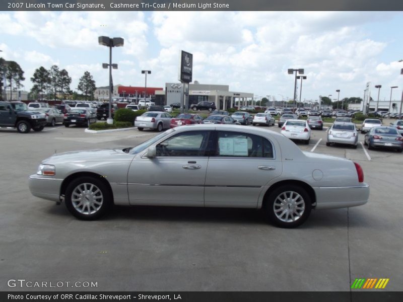 Cashmere Tri-Coat / Medium Light Stone 2007 Lincoln Town Car Signature