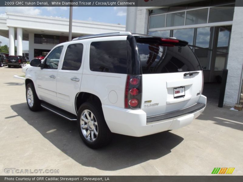 White Diamond Tricoat / Cocoa/Light Cashmere 2009 GMC Yukon Denali