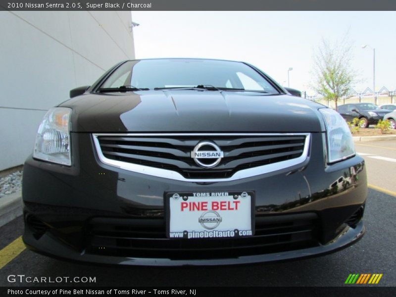Super Black / Charcoal 2010 Nissan Sentra 2.0 S