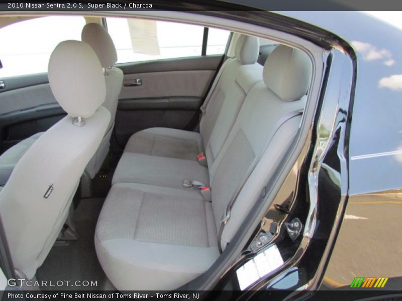 Super Black / Charcoal 2010 Nissan Sentra 2.0 S