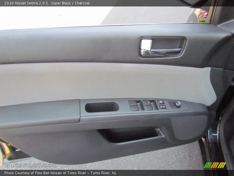Super Black / Charcoal 2010 Nissan Sentra 2.0 S