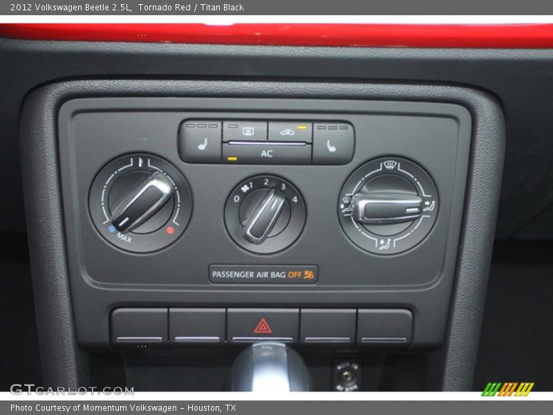 Tornado Red / Titan Black 2012 Volkswagen Beetle 2.5L