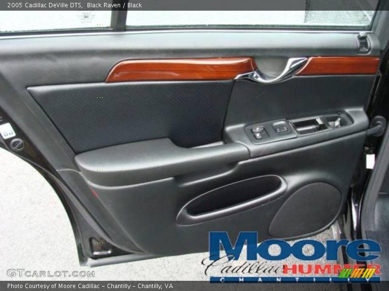 Black Raven / Black 2005 Cadillac DeVille DTS
