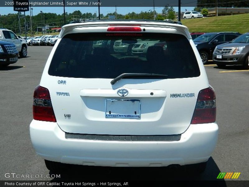 Super White / Ivory 2005 Toyota Highlander Limited