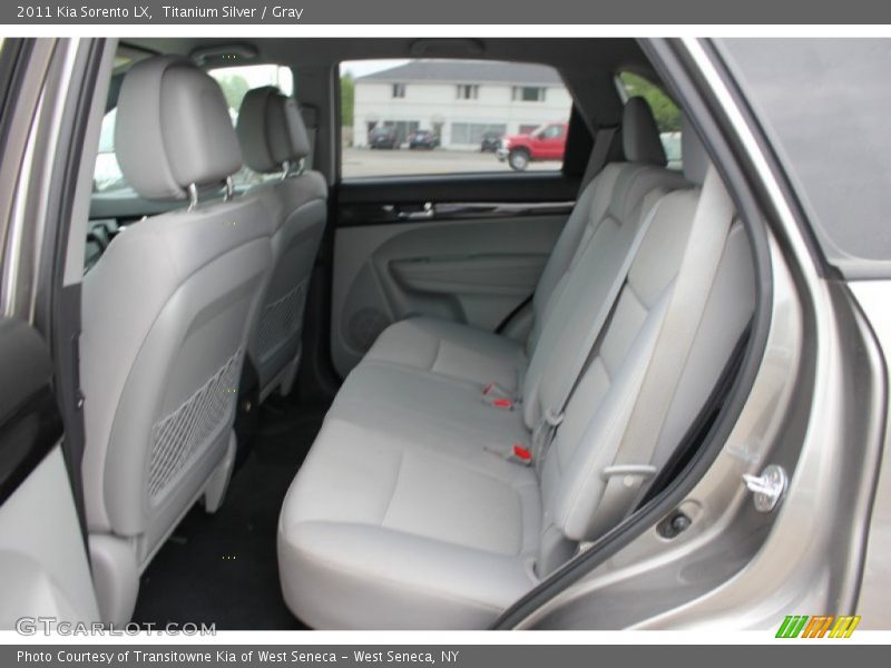 Titanium Silver / Gray 2011 Kia Sorento LX