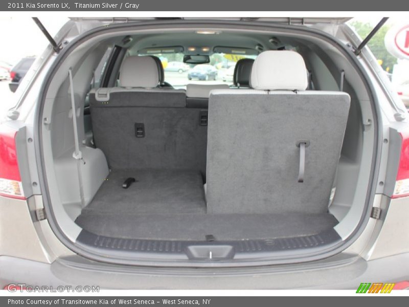 Titanium Silver / Gray 2011 Kia Sorento LX
