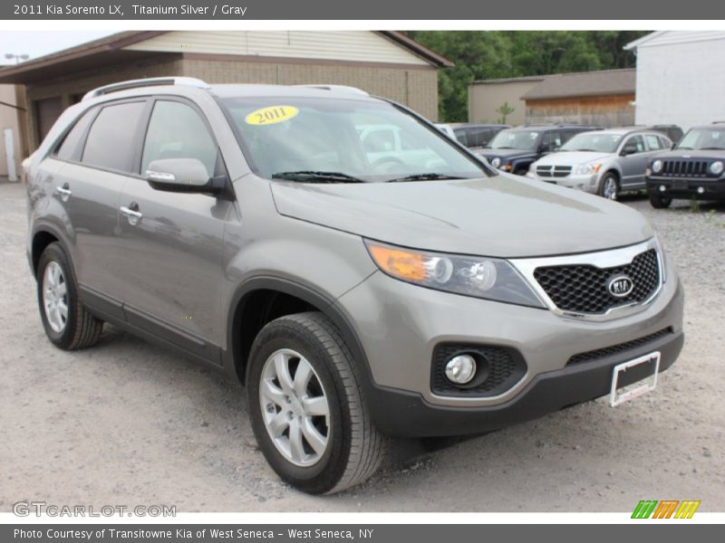 Titanium Silver / Gray 2011 Kia Sorento LX