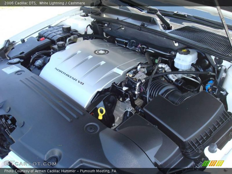 White Lightning / Cashmere 2006 Cadillac DTS