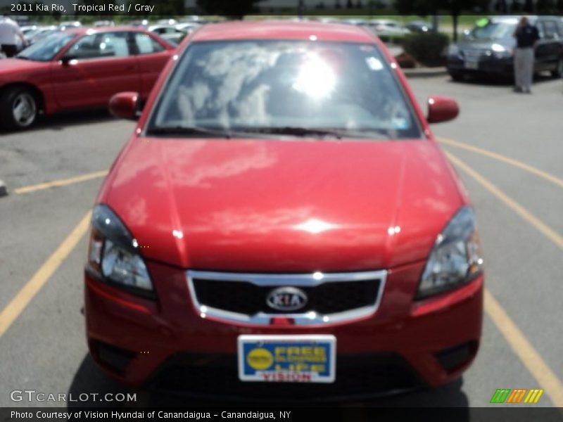 Tropical Red / Gray 2011 Kia Rio