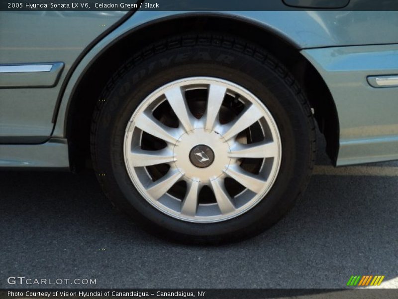 Celadon Green / Black 2005 Hyundai Sonata LX V6