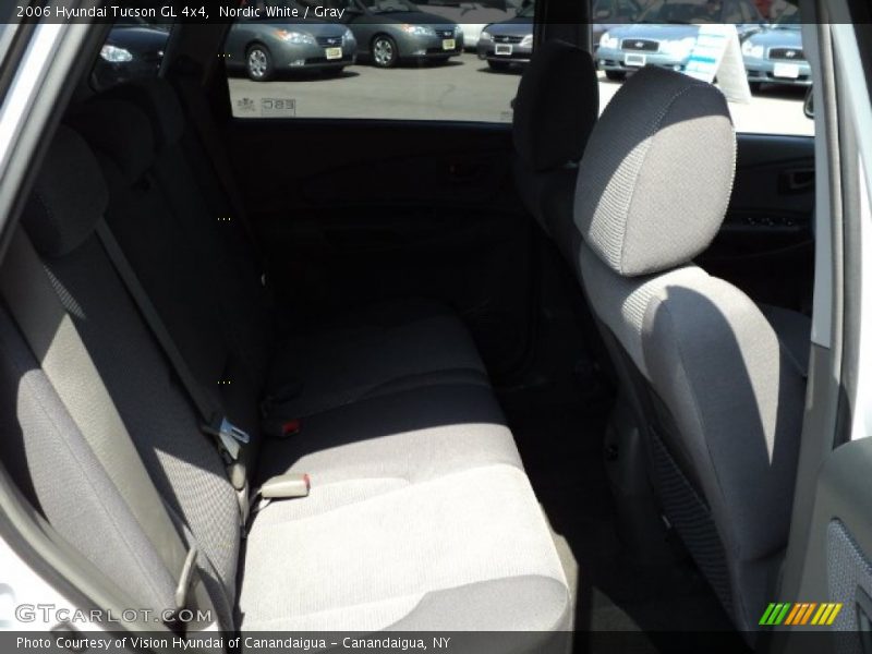 Nordic White / Gray 2006 Hyundai Tucson GL 4x4