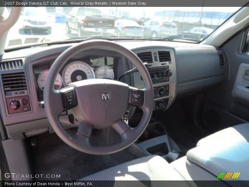 Mineral Gray Metallic / Medium Slate Gray 2007 Dodge Dakota SLT Club Cab