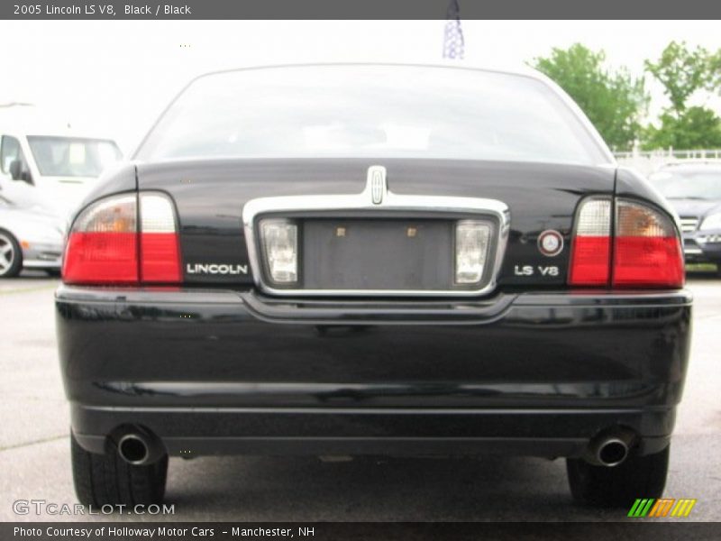 Black / Black 2005 Lincoln LS V8