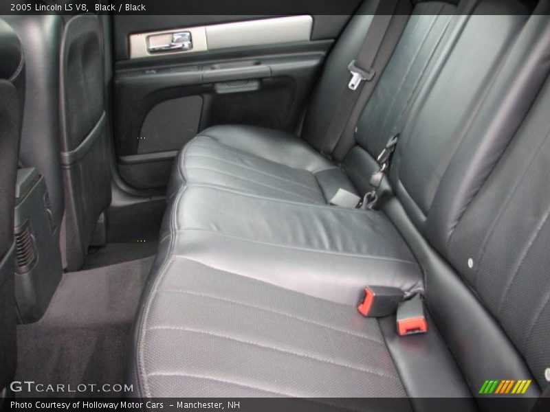 Black / Black 2005 Lincoln LS V8