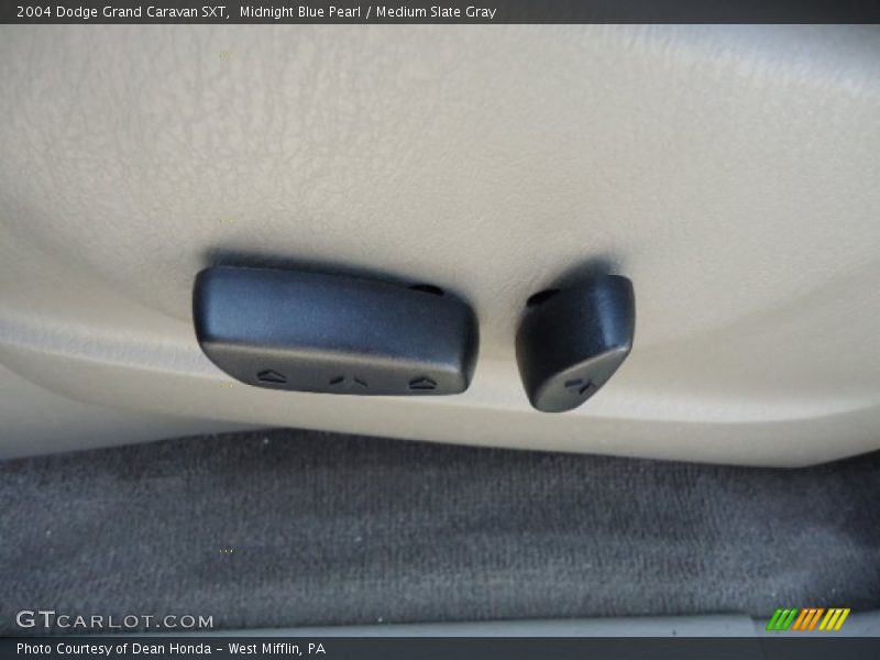 Midnight Blue Pearl / Medium Slate Gray 2004 Dodge Grand Caravan SXT