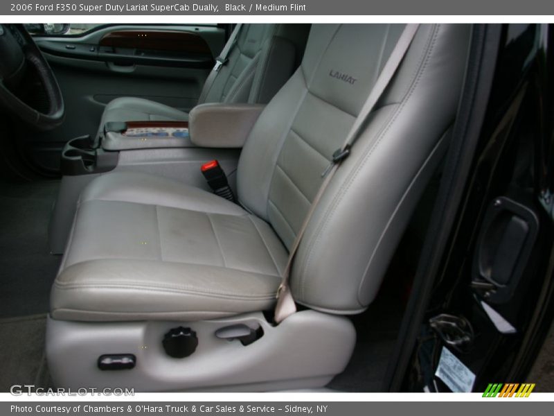 Black / Medium Flint 2006 Ford F350 Super Duty Lariat SuperCab Dually