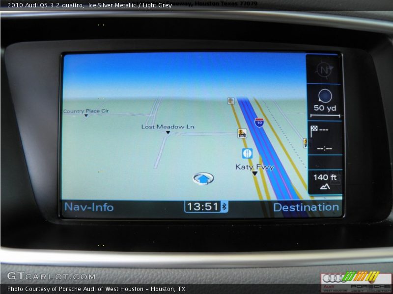 Ice Silver Metallic / Light Grey 2010 Audi Q5 3.2 quattro
