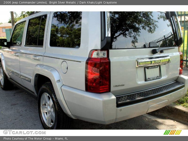 Bright Silver Metallic / Dark Khaki/Light Graystone 2006 Jeep Commander Limited