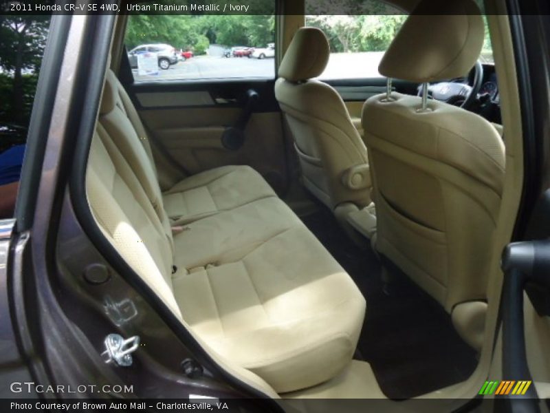 Urban Titanium Metallic / Ivory 2011 Honda CR-V SE 4WD