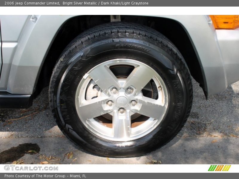 Bright Silver Metallic / Dark Khaki/Light Graystone 2006 Jeep Commander Limited