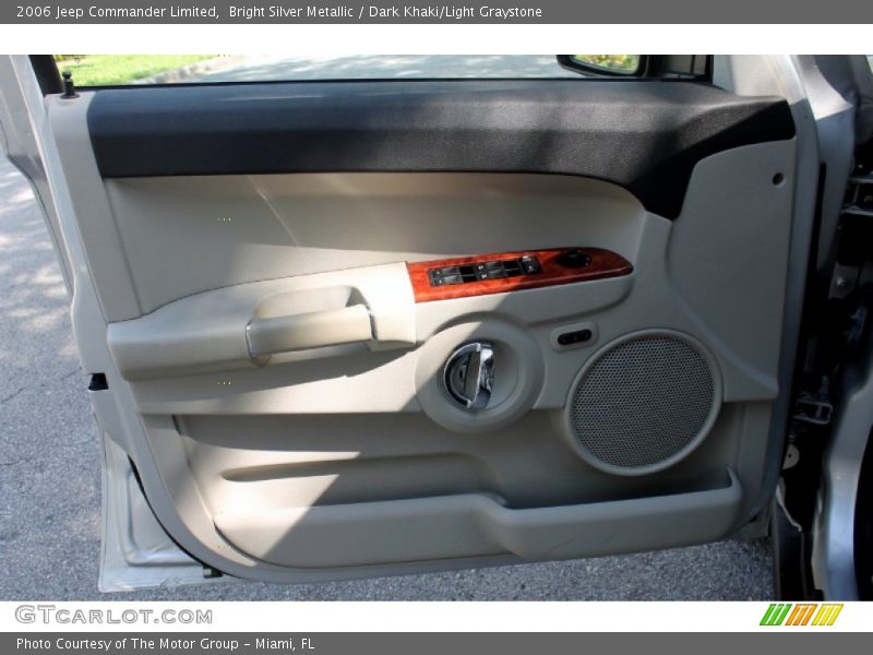 Bright Silver Metallic / Dark Khaki/Light Graystone 2006 Jeep Commander Limited