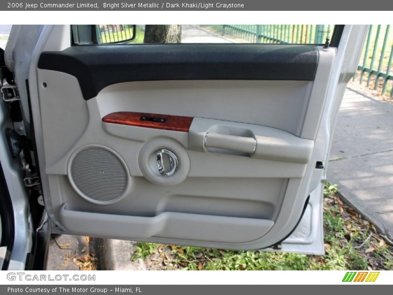 Bright Silver Metallic / Dark Khaki/Light Graystone 2006 Jeep Commander Limited