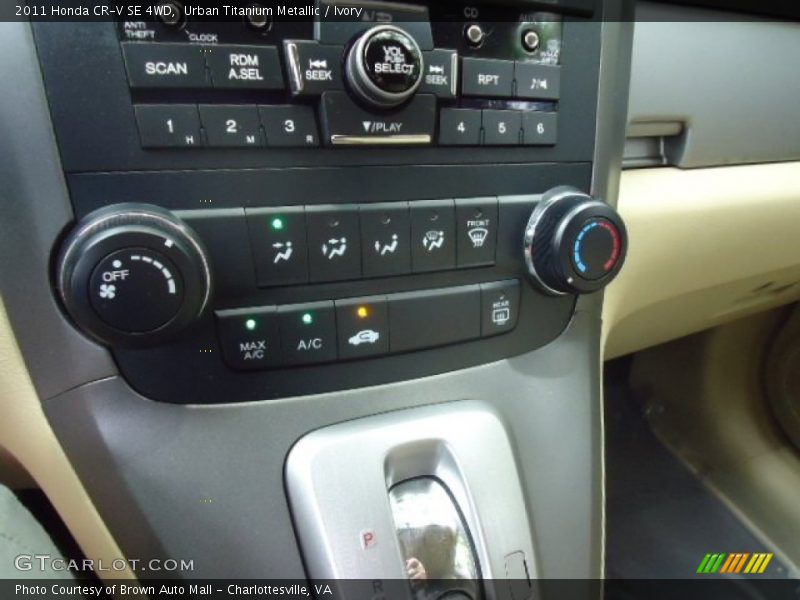 Urban Titanium Metallic / Ivory 2011 Honda CR-V SE 4WD