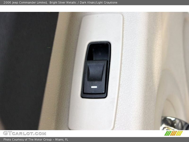 Bright Silver Metallic / Dark Khaki/Light Graystone 2006 Jeep Commander Limited