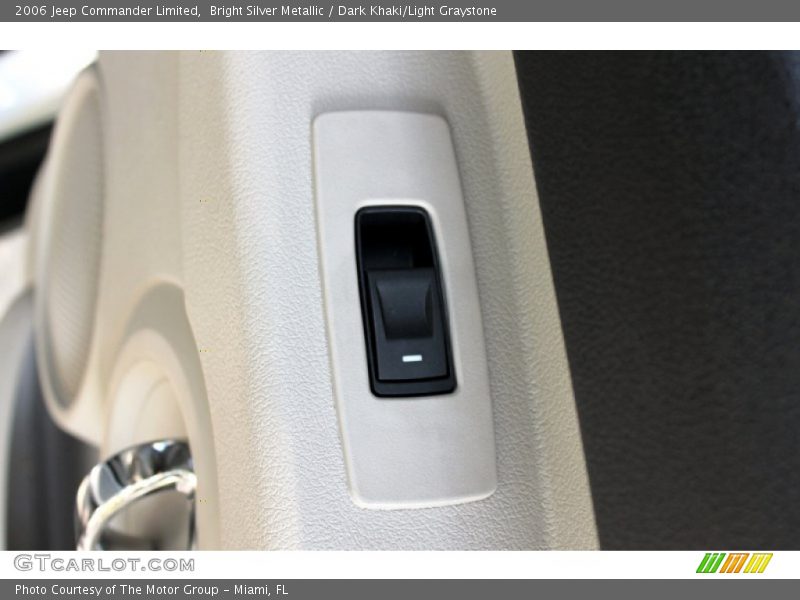 Bright Silver Metallic / Dark Khaki/Light Graystone 2006 Jeep Commander Limited