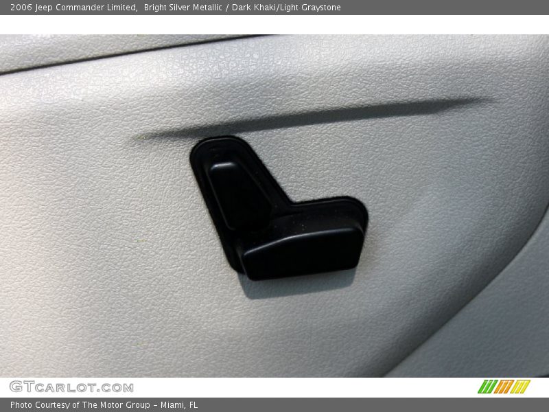 Bright Silver Metallic / Dark Khaki/Light Graystone 2006 Jeep Commander Limited