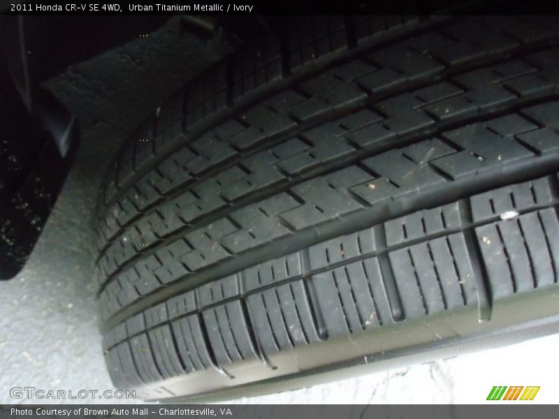 Urban Titanium Metallic / Ivory 2011 Honda CR-V SE 4WD